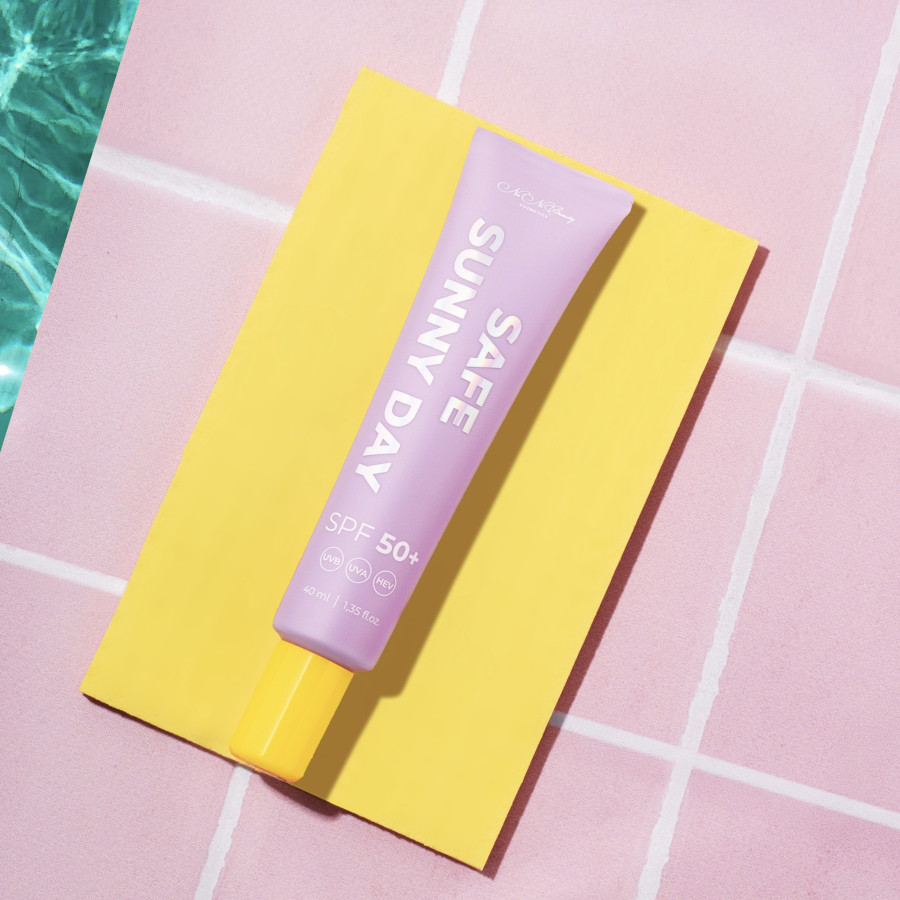 Сонцезахисний крем для обличчя, шиї та декольте SPF 50+